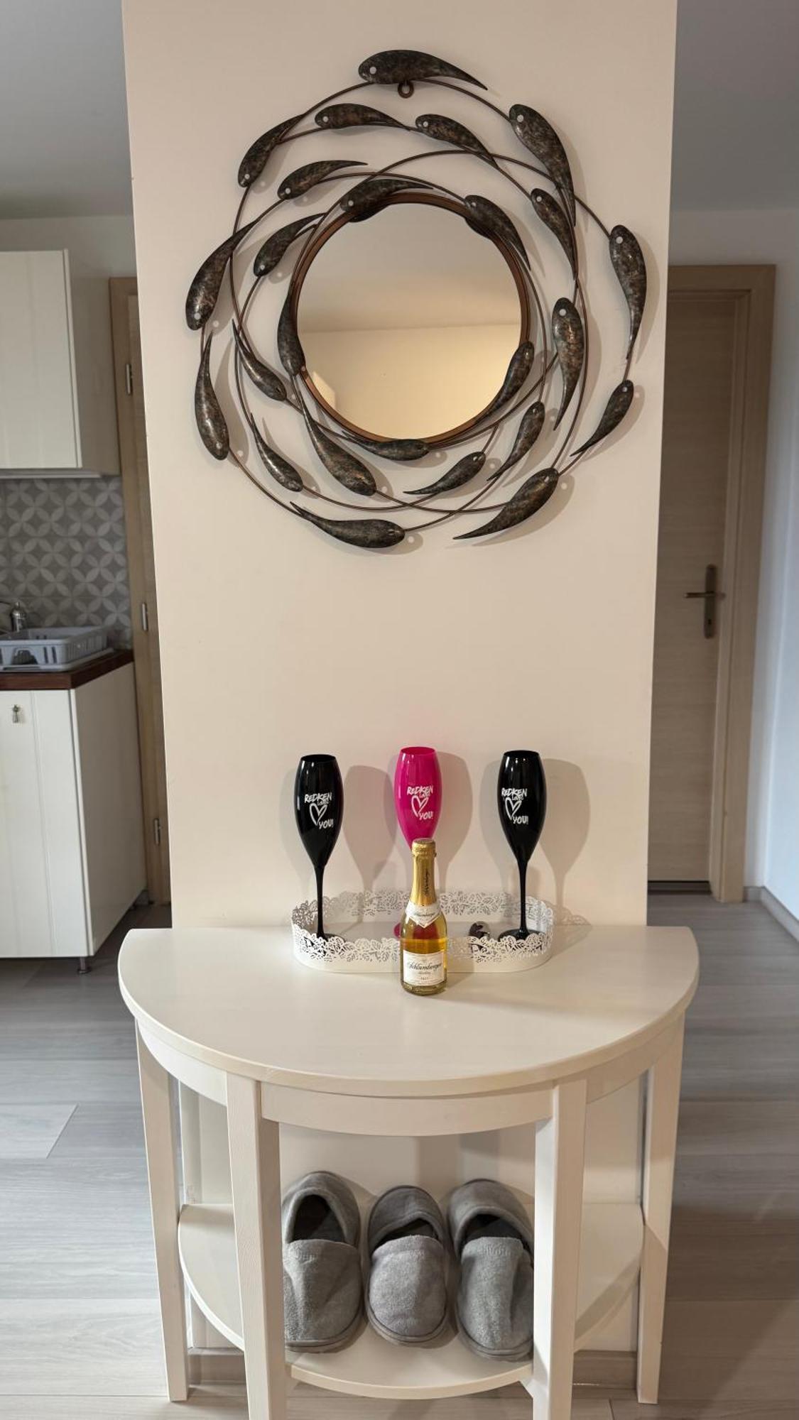 Appartement Red Stone Palkoeve 200m A Balaton Parttol Kilatassal